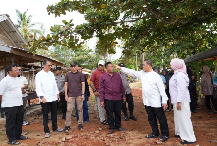 Gubernur Ria Norsan Dorong Pantai Temajuk Jadi Destinasi Wisata Unggulan Perbatasan