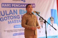 Ria Norsan Ajak Warga Jadikan Gotong Royong Semangat Budaya Daerah