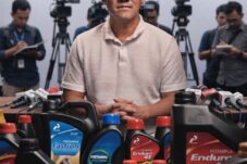 Tersangka Kasus Oli Palsu Edy Chow Jadi Tahanan Kota