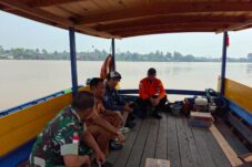 Pemuda di Sejangkung Hilang Saat Berenang Seberangi Sungai Sambas Besar