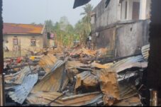 Uang Rp90 Juta untuk Biaya Sekolah Hangus Terbakar, Rumah Warga Wajok Hulu Ludes Dilalap Api