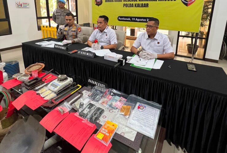 Oknum Dewan Sintang Ditetapkan Tersangka Kasus PETI, Barang Bukti 3 Kg Emas Hasil Tambang Ilegal Disita