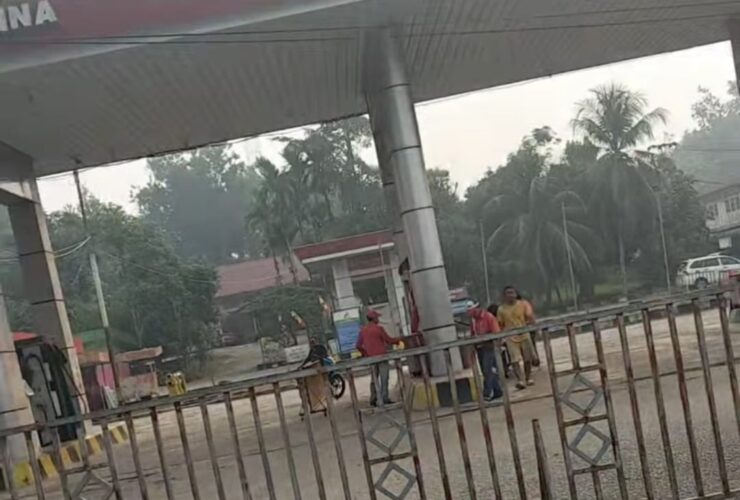 Saat Warga Rela Antre BBM, Muncul Dugaan Praktik Curang SPBU 64.785.02 Bunut Sanggau