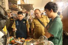 Pedagang Pasar Flamboyan Ditertibkan, Akses Jalan Dikembalikan untuk Konsumen