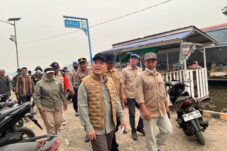 Ria Norsan Pantau Pemadaman Karhutla di Ketapang