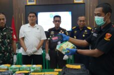 Lewati Jalan Tikus, Kurir Narkoba Bawa 5,2 Kilogram Sabu dari Malaysia