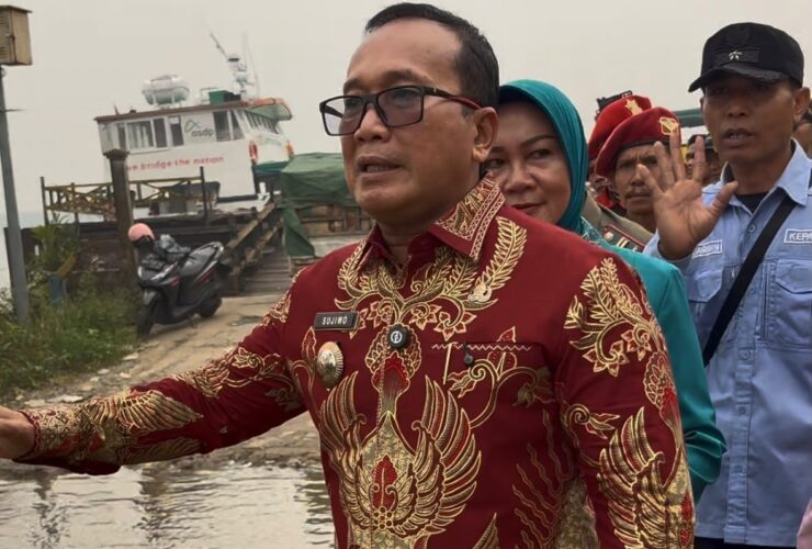 Bupati Sujiwo Apresiasi Pemprov Kalbar, Pembangunan Lapangan Penumpukan Dermaga Parit Sarim Segera Direalisasikan