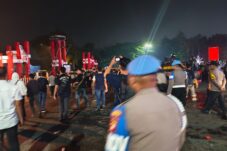 Lima Mahasiswa Diamankan, Empat Polisi Terluka dalam Aksi di Bundaran Bambu Runcing Pontianak