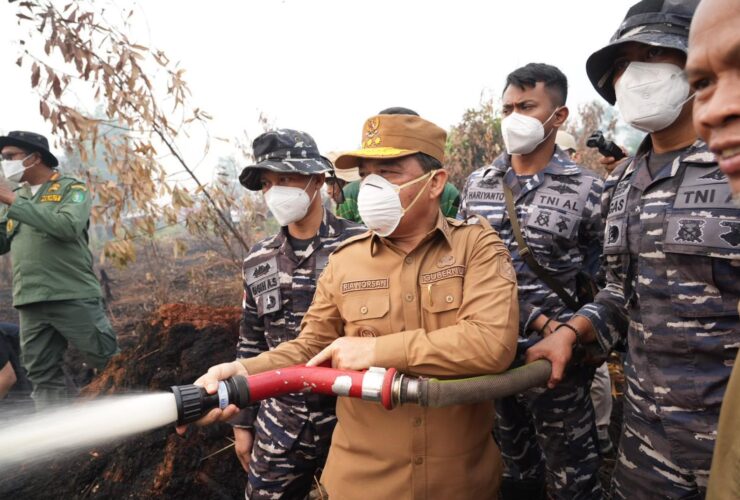 Gubernur Ria Norsan Dorong Pemerataan Bantuan Karhutla Langsung Mengalir ke Kabupaten/Kota