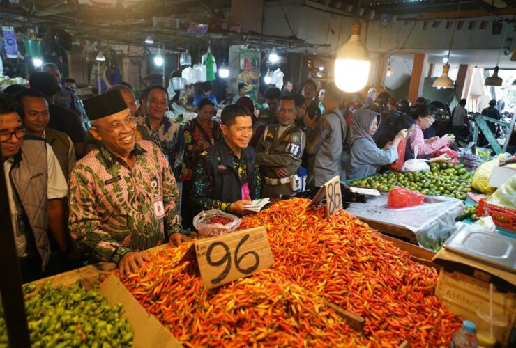 Satgas Ketahanan Pangan Pantau Pasar Pontianak, Harga Cabai Turun hingga 20 Persen
